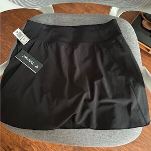 ARITZIA TNA ATHLETIC SKORT